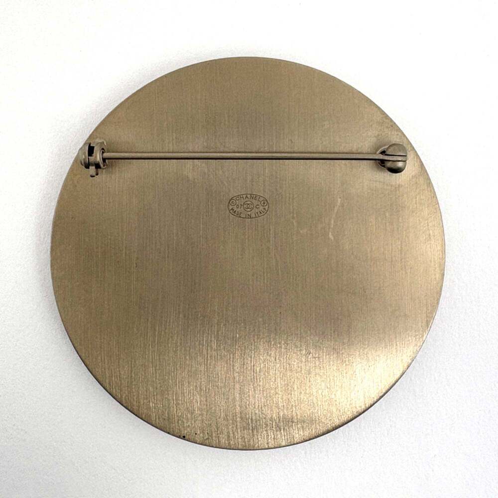 CHANEL Gold Brooch - Picture 2 of 5